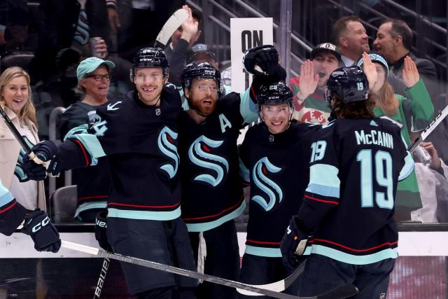 NHL Playoff Picture 2023: Complete Standings, Bracket and Wild-Card Race, News, Scores, Highlights, Stats, and Rumors