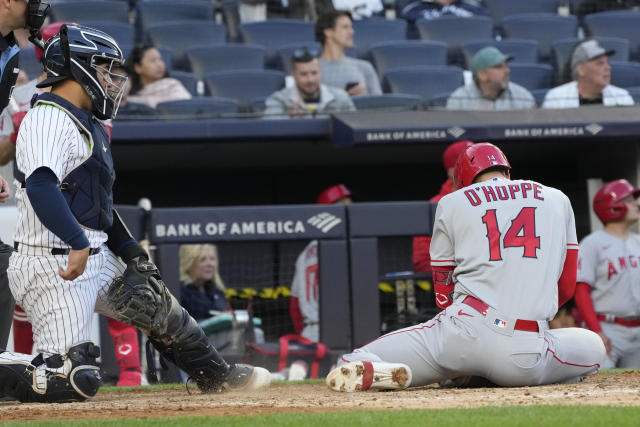 Rizzo shifts into high gear as Yanks top Angels