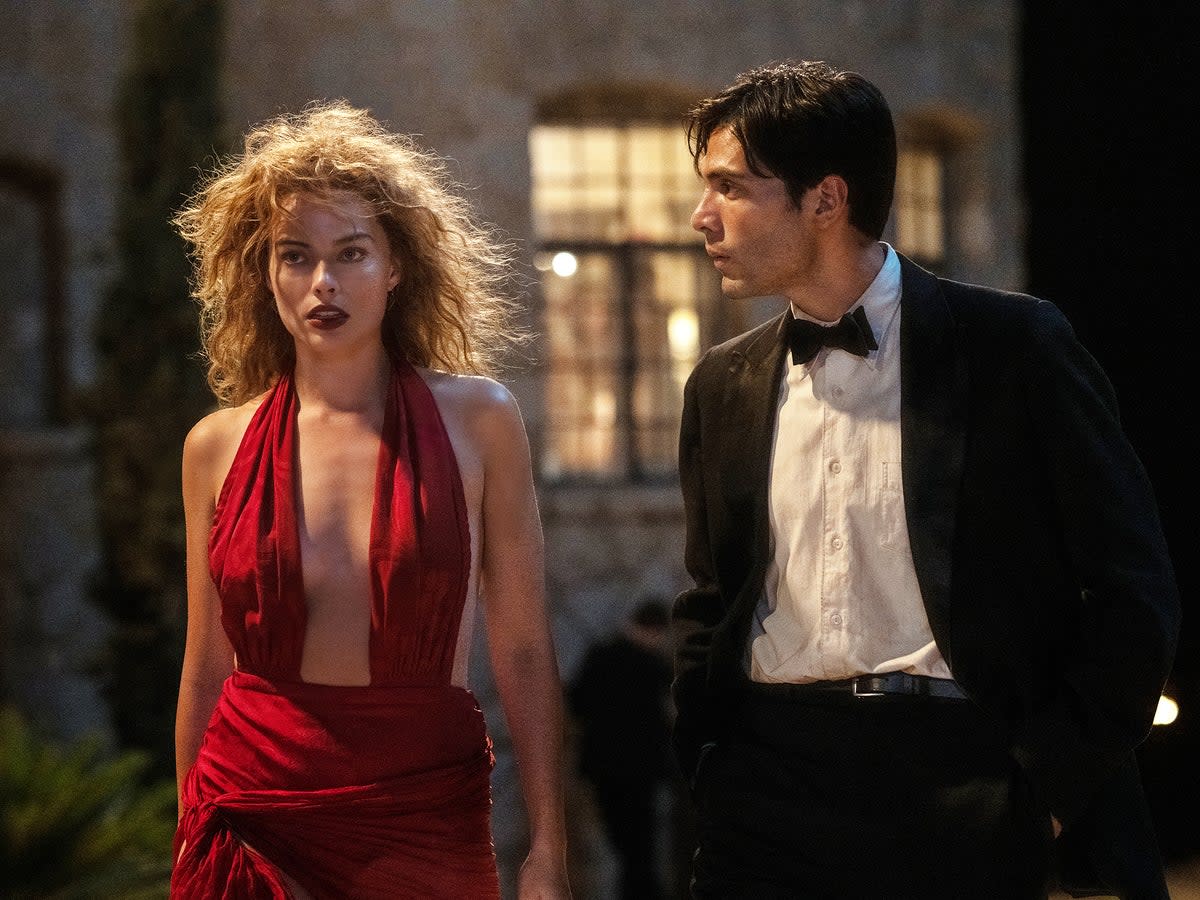Walking towards the worst ending ever?: Margot Robbie and Diego Calva in ‘Babylon’ (Scott Garfield/Paramount Pictures)