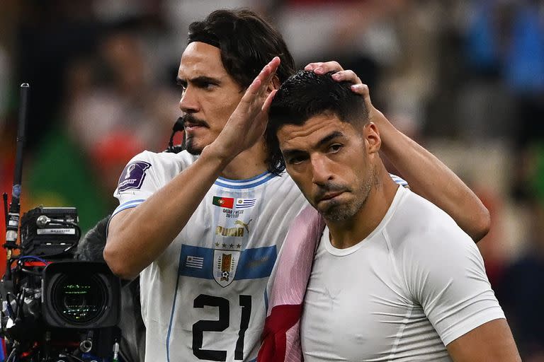 Edison Cavani y Luis Suárez juegan su último Mundial; pero por ahora es sabor amargo para ellos