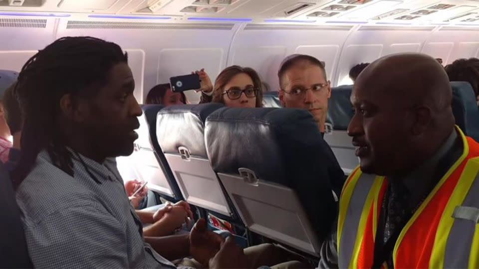 Mr Hamilton claims he was booted from the Delta flight on April 18. Source: YouTube