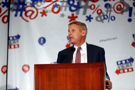 U.S. Libertarian Party presidential candidate Gary Johnson speaks during the "Politicon" convention in Pasadena, California, U.S., June 25, 2016. REUTERS/Patrick T. Fallon