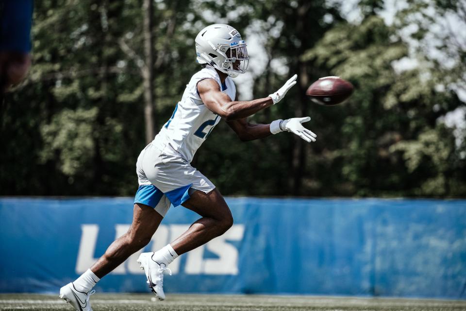 Lions defensive back Ifeatu Melifonwu makes a catch during rookie minicamp in Allen Park on Sunday, May 16, 2021.