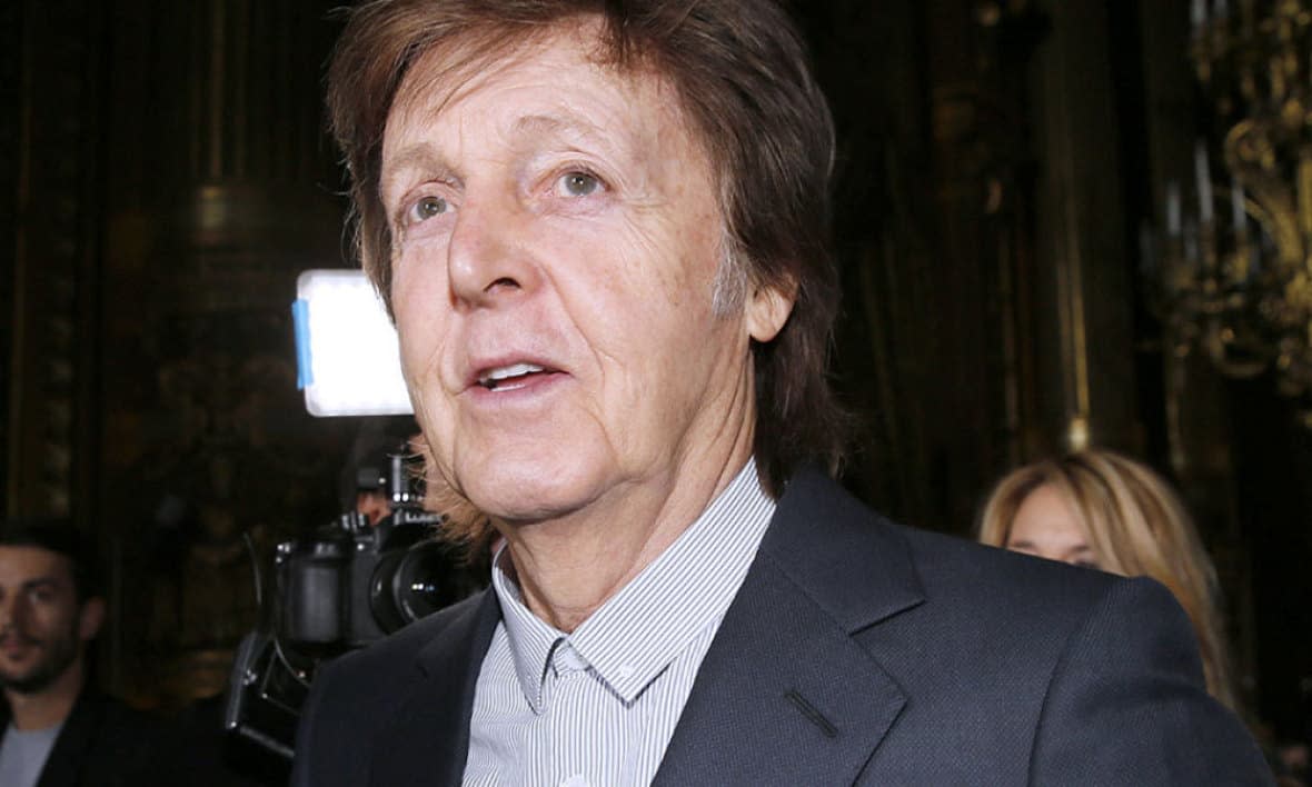 Paul McCartney à la Fashion week de Paris, le 7 mars 2016.   - Patrick Kovarik - AFP