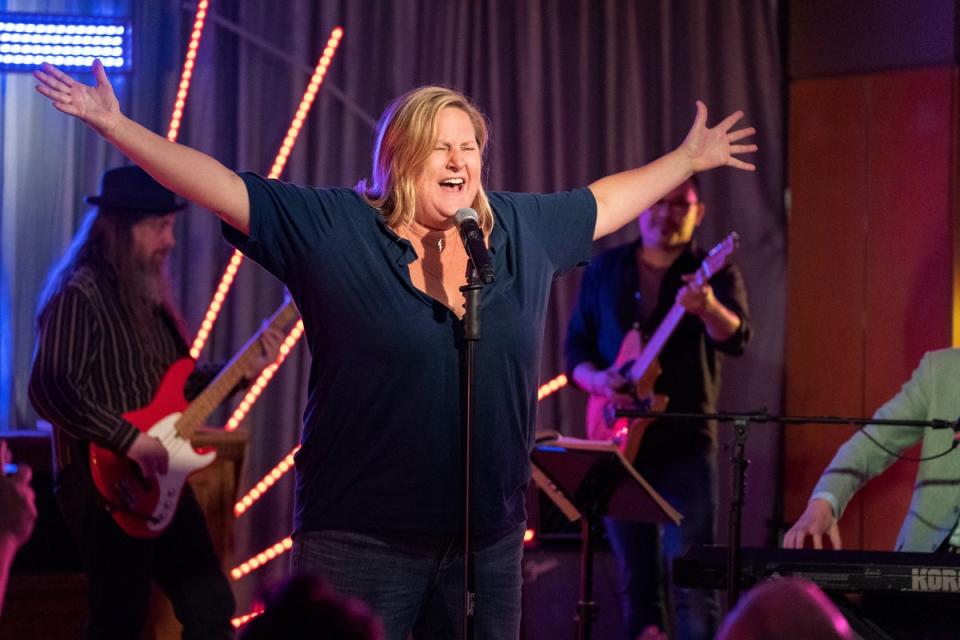 Bridget Everett on Somebody Somewhere (HBO Max)