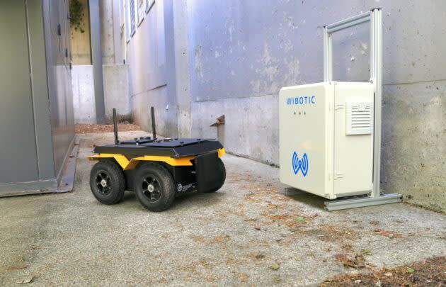 WiBotic’s system is designed to charge up robots wirelessly. (WiBotic Photo)