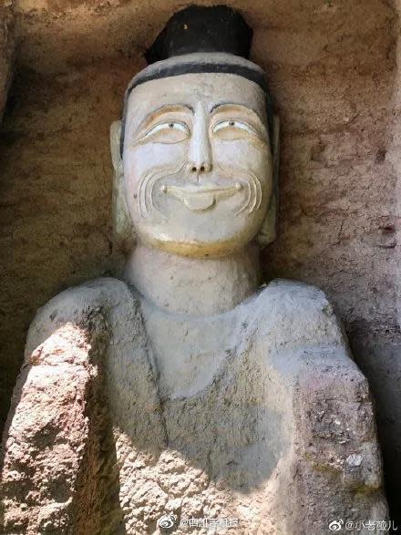 位於甘肅的法鏡寺石窟又名石堡石窟，因唐代大詩人杜甫留詩而聞名。