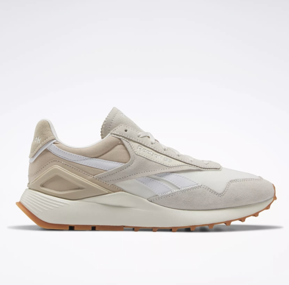 <p><a href="https://go.redirectingat.com?id=74968X1596630&url=https%3A%2F%2Fwww.reebok.com%2Fp%2F100048460%2Fclassic-leather-legacy-az-shoes&sref=https%3A%2F%2Fwww.esquire.com%2Fstyle%2Fmens-fashion%2Fg29786268%2Fbest-walking-shoes-for-men%2F" rel="nofollow noopener" target="_blank" data-ylk="slk:Shop Now;elm:context_link;itc:0;sec:content-canvas" class="link ">Shop Now</a></p><p>Classic Leather Legacy AZ Shoes</p><p>Reebok</p><p>$45.00</p>