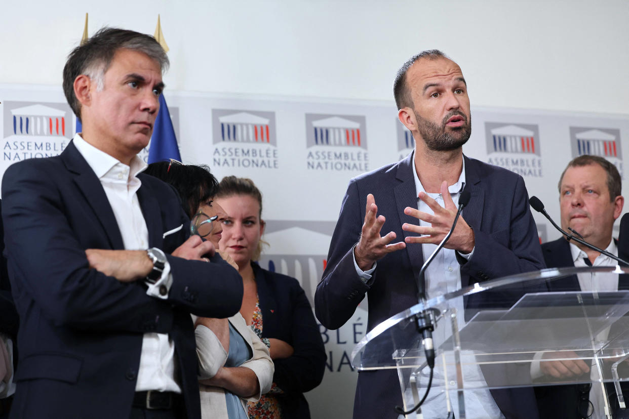 Olivier Faure (PS) et Manuel Bompard (LFI) photographiés en septembre 2022 à l’Assemblée (illustration).