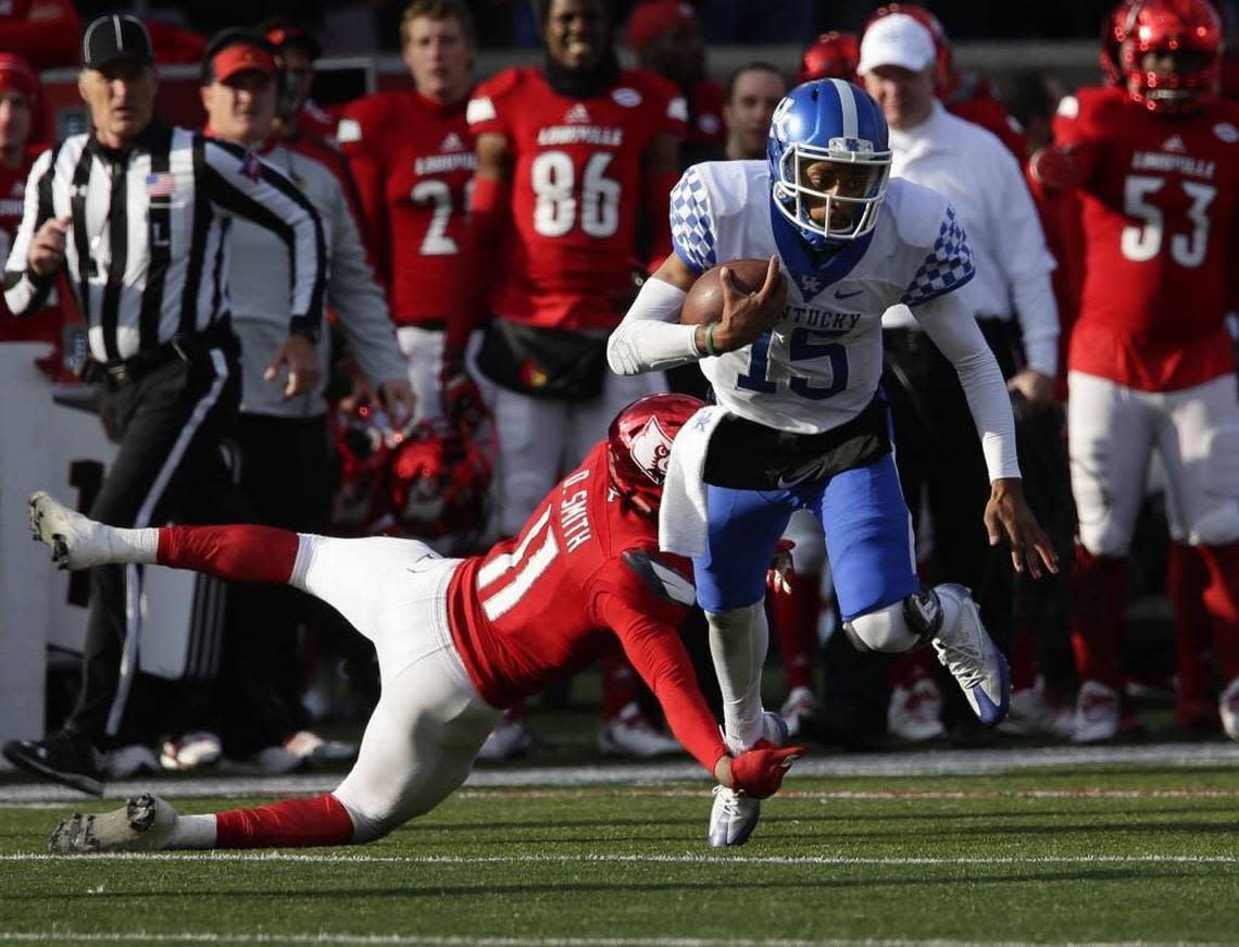 Kentucky quarterback Stephen Johnson (15) outplayed Heisman Trophy winner Lamar Jackson in UK’s 2016 win over Louisville.