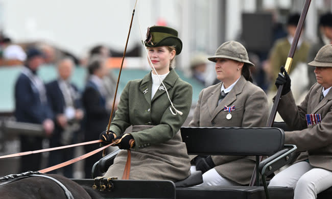 lady-louise-carriage-driving