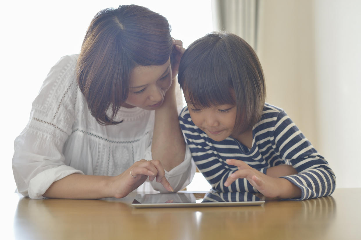 Kids need the tools to navigate our media-saturated environment.  (Photo: Yagi Studio via Getty Images)