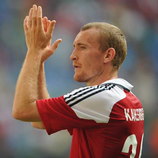 Nom: Thomas Kahlenberg<br>Poste: Milieu<br>Date de naissance (Âge): 20/03/1983 (29)<br>Numéro: 20<br>Club: Évian (France FRA)