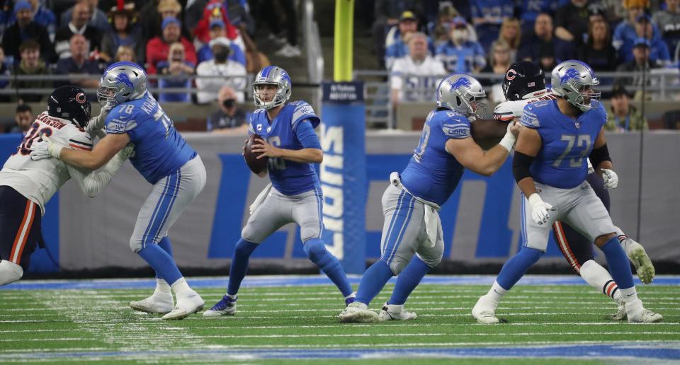 Detroit Lions quarterback Jared Goff looks to pass against the Chicago Bears during the first half Thursday, Nov. 25, 2021, at Ford Field.