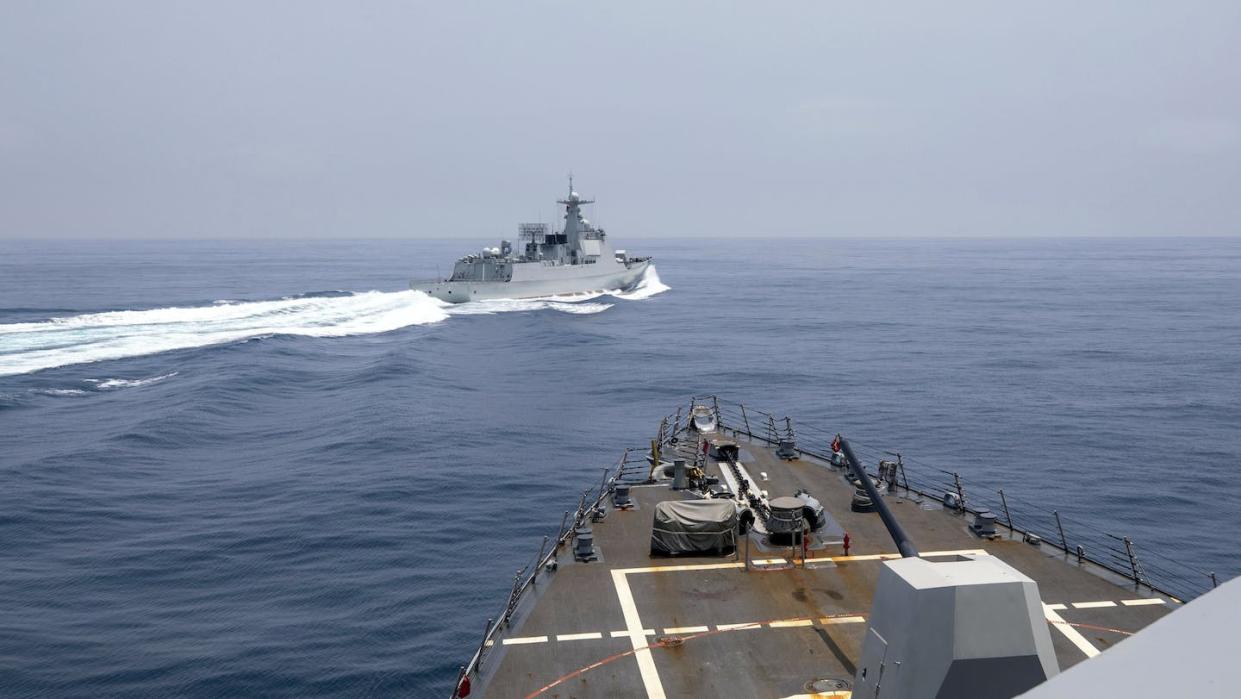 The USS Chung-Hoon observes a Chinese navy ship cross into its path. <a href="https://newsroom.ap.org/detail/ChinaUS/c5c2eb573dff49a688c81c9fe4adc103/photo?Query=Taiwan%20Strait&mediaType=photo&sortBy=arrivaldatetime:desc&dateRange=Anytime&totalCount=524&currentItemNo=0" rel="nofollow noopener" target="_blank" data-ylk="slk:Mass Communication Specialist 1st Class Andre T. Richard/U.S. Navy via AP;elm:context_link;itc:0;sec:content-canvas" class="link ">Mass Communication Specialist 1st Class Andre T. Richard/U.S. Navy via AP</a>