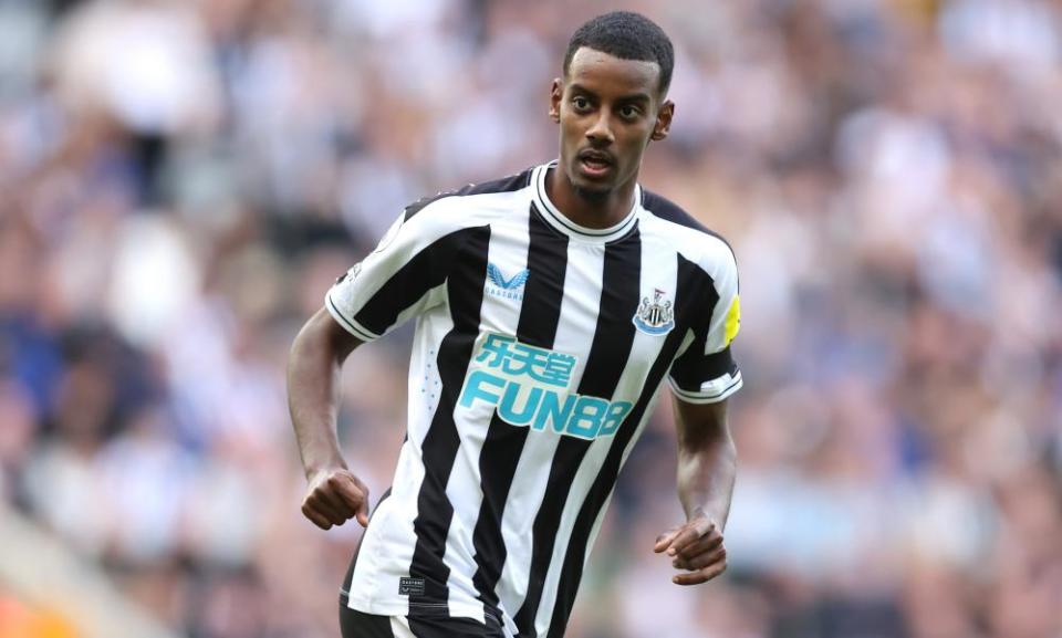 The striker Alexander Isak in action for Newcastle against Bournemouth.