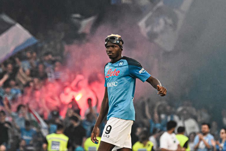 Victor Osimhen marcó su gol 23 en el torneo ante Fiorentina, el 9 fue un factor determinante para la conquista del título