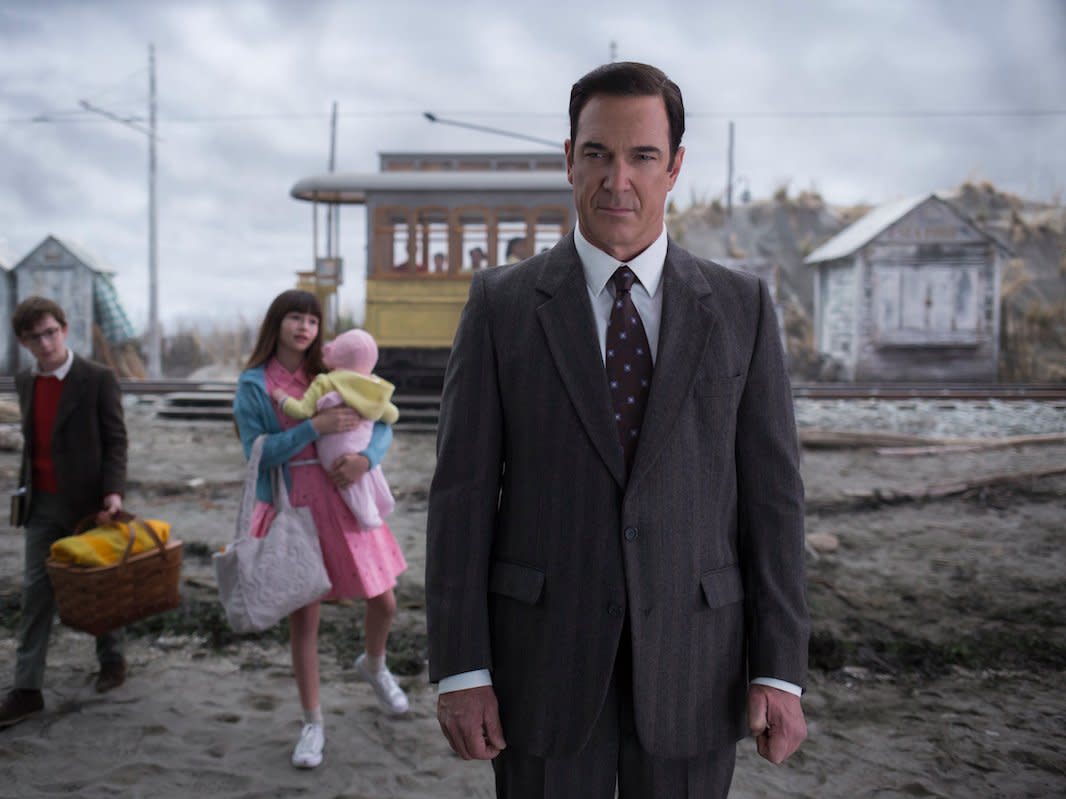 patrick warburton series of unfortunate events netflix