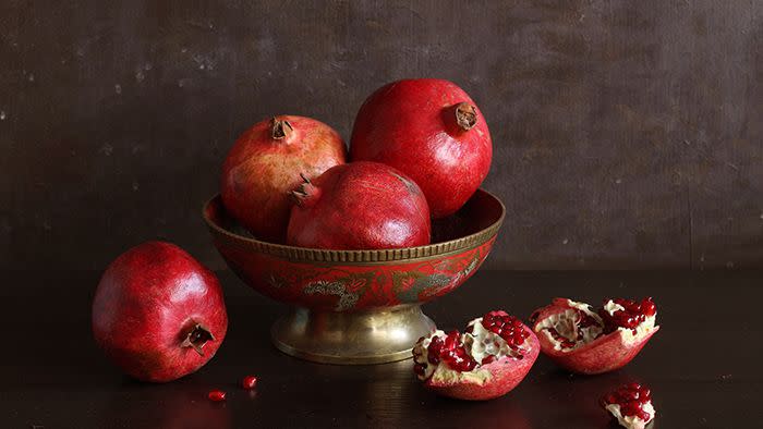 pomegranates in new year traditions