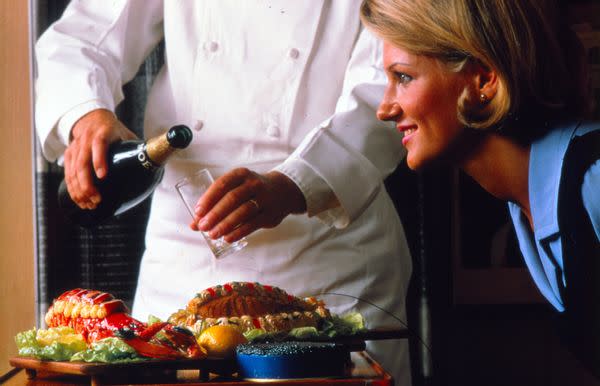 Scandinavian Airlines passengers were treated to luxury and high-class foods in past decades.