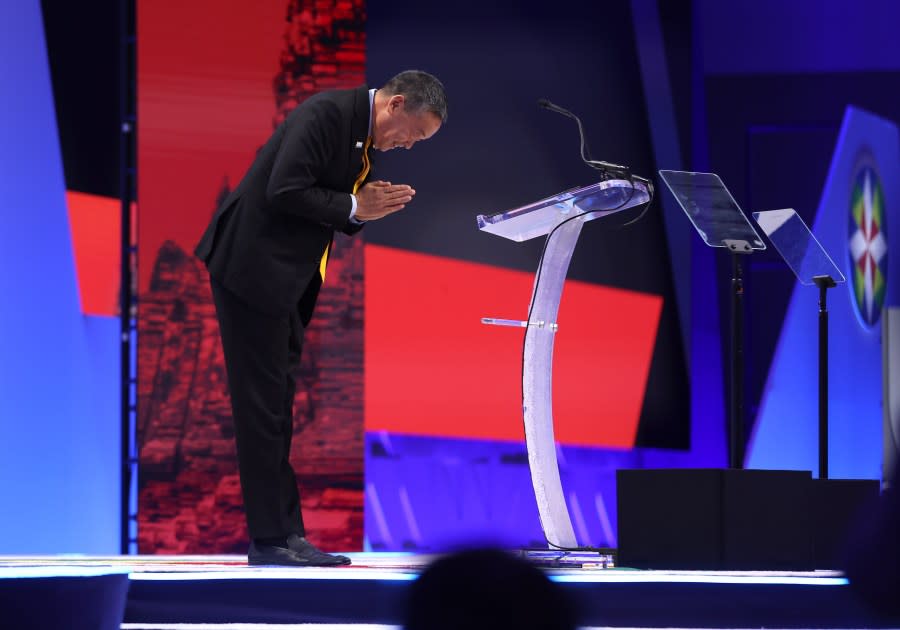 Thai Prime Minister Srettha Thavisin bows before speaking. (Photo by Justin Sullivan/Getty Images)