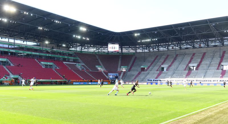 Bundesliga - FC Augsburg v VfL Wolfsburg