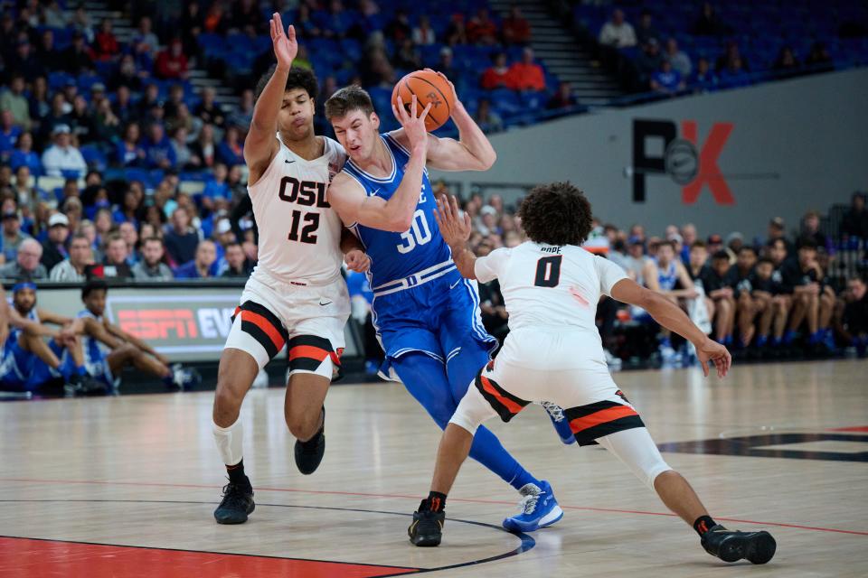 Duke basketball, Kyle Filipowski hold off Oregon State in Phil Knight