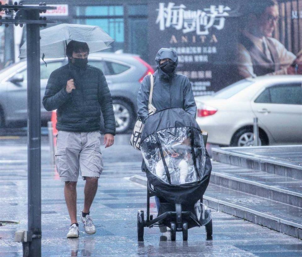 中央氣象局表示，未來一周溫度會逐漸回升，不過要注意明、後天(5、6日)水氣很多。(資料照/羅永銘攝)