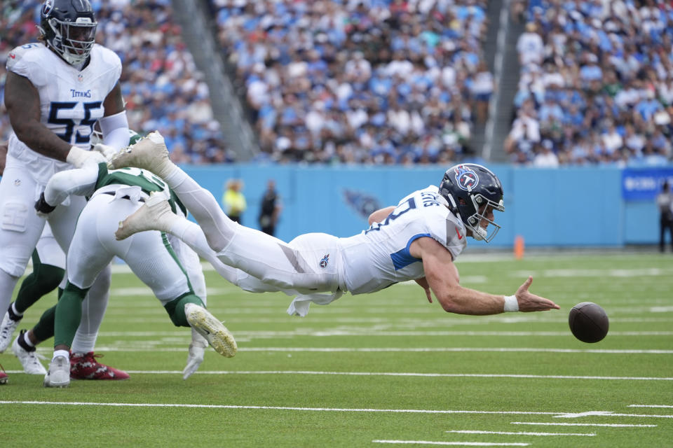 This is not a good decision by Will Levis. (AP Photo/George Walker IV)