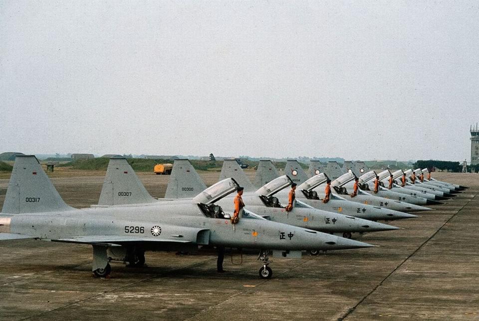 空軍F-5E/F戰機曾編成「自強中隊」，是自強年運動的象徵。（圖：青年日報）