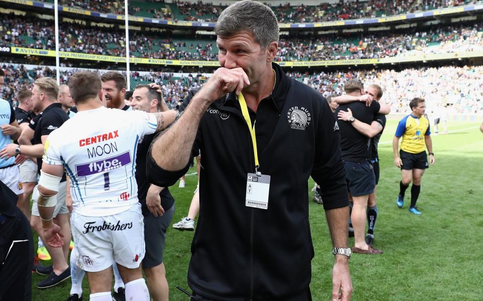 Rob Baxter celebrates with his players after Exeter won the Premiership in 2017 - GETTY IMAGES