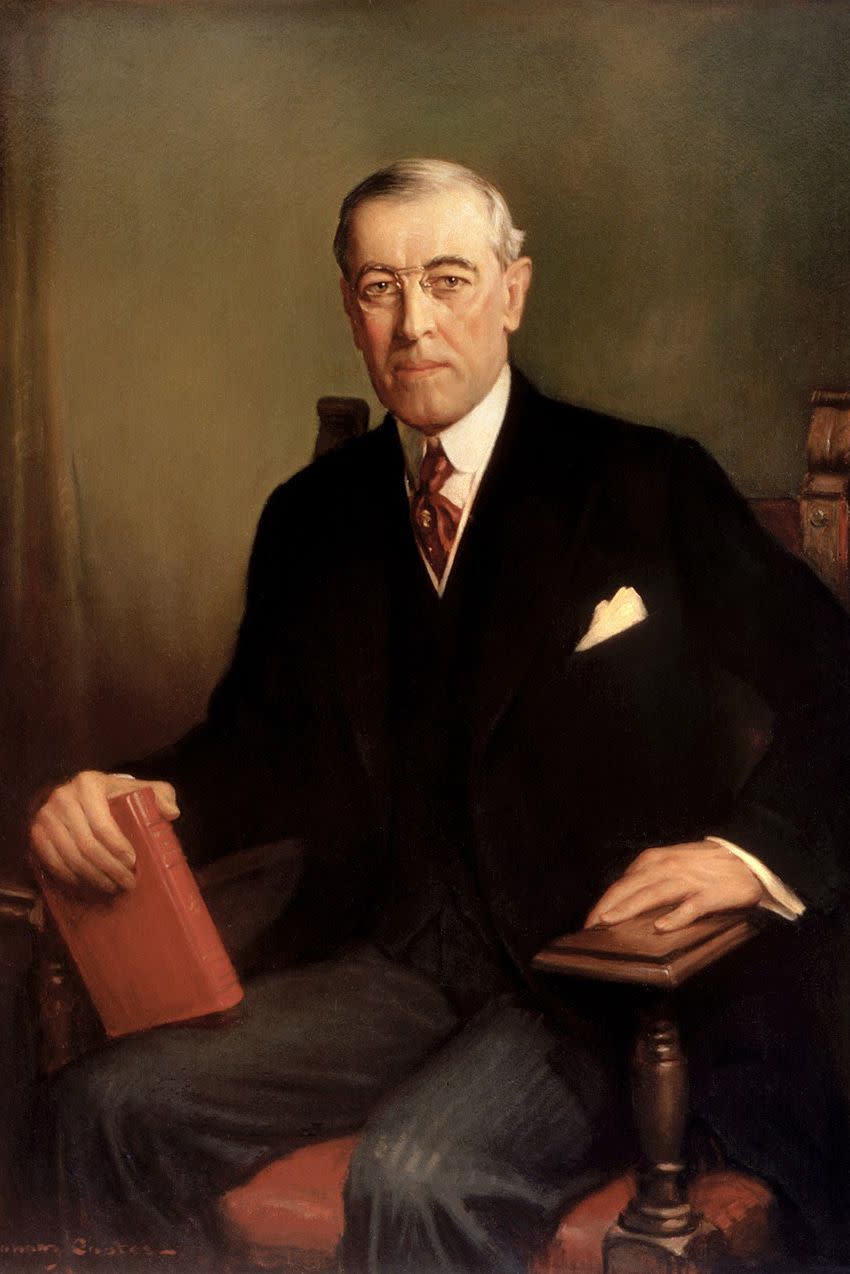 Woodrow Wilson was the first president to give an address using broadcast radio.