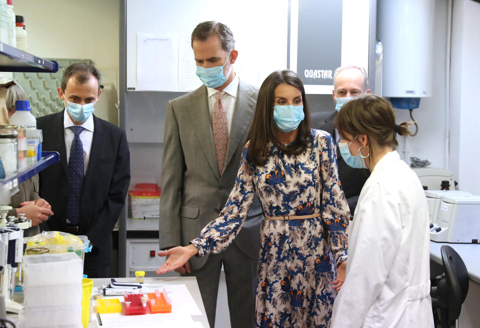 MADRID, SPAIN - JUNE 15: In this handout photo provided by Casa de S.M. el Rey Spanish Royal Household, King Felipe VI of Spain and Queen Letizia of Spain visit the Natural Sciences museum on June 15, 2020 in Madrid, Spain. (Photo by Casa de S.M. el Rey Spanish Royal Household via Getty Images)