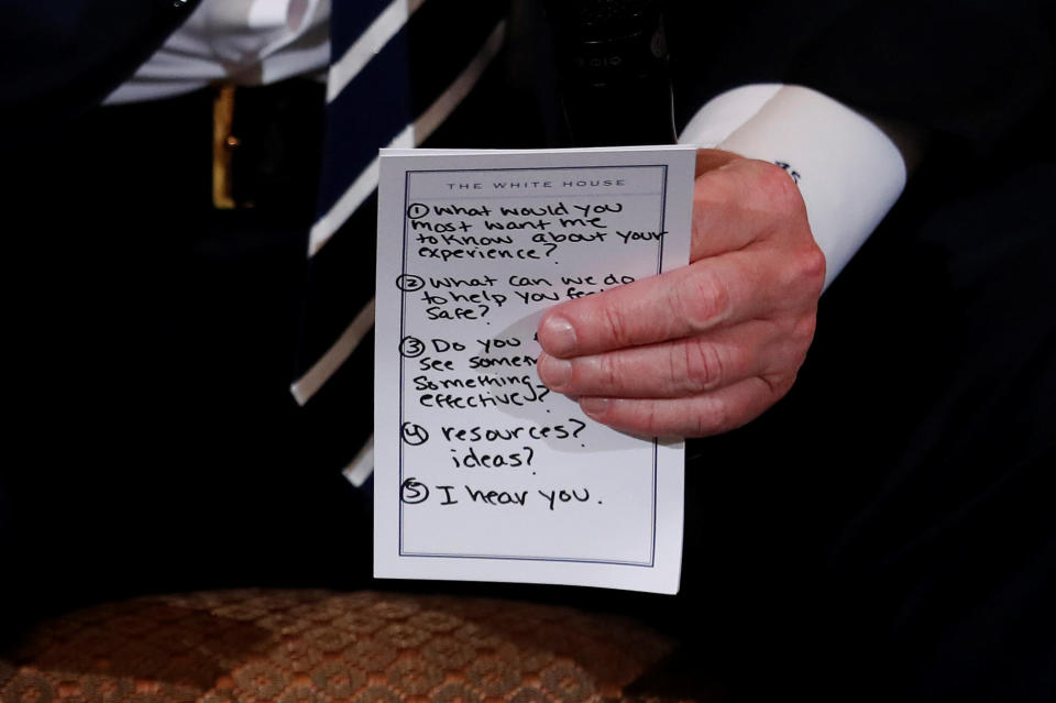 Another view of Trump's prepared questions photographed by Reuters. (Photo: Jonathan Ernst / Reuters)
