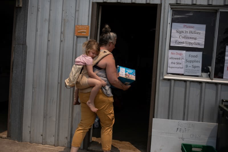 The Wider Image: From Australian bushfire ashes, a community rises in solidarity