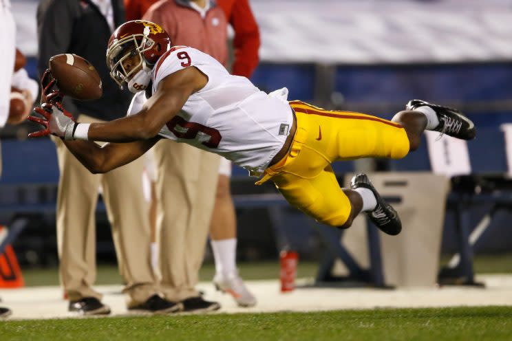 Nick Saban compared JuJu Smith-Schuster to Dez Bryant. (Getty Images)