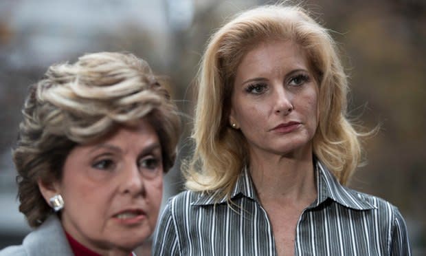 Summer Zervos (right) with attorney Gloria Allred. (Photo: Mary Altaffer/AP)