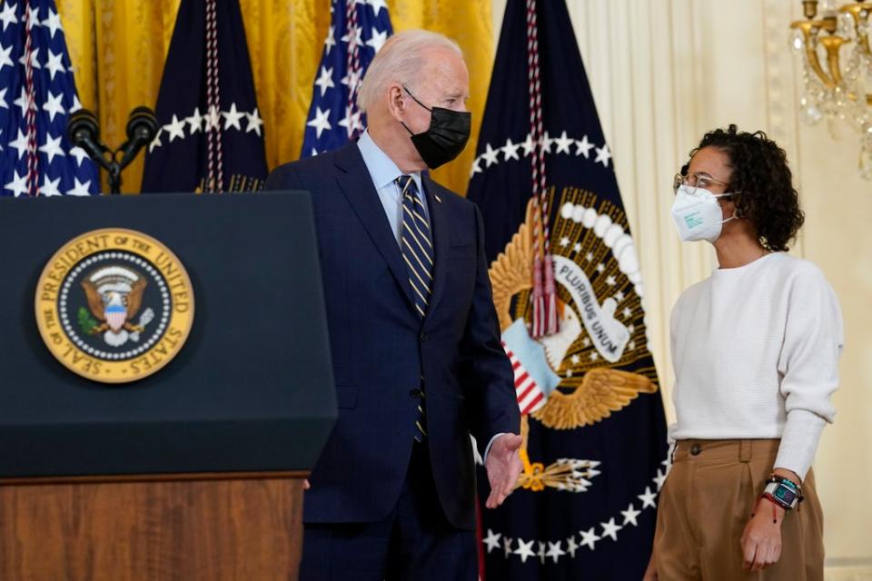 BIDEN-MEDICINAS DE RECETA (AP)