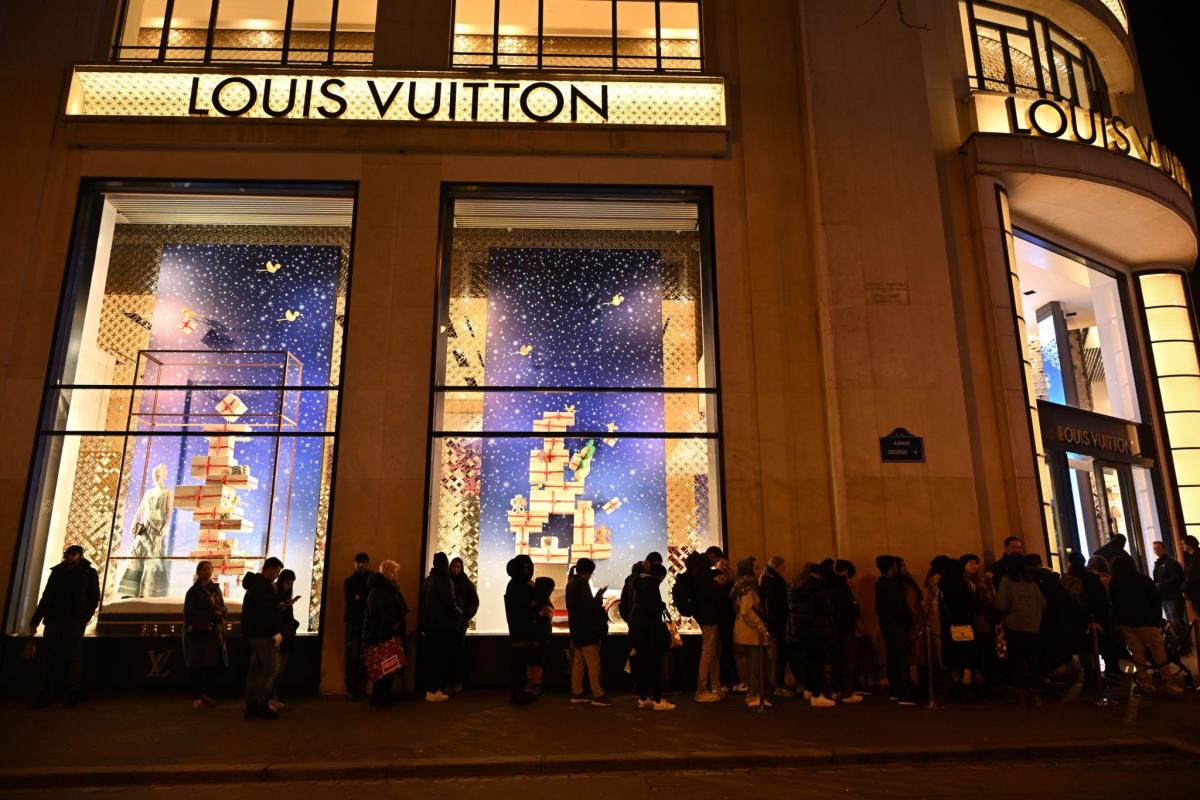 Bernard Arnault’s LVMH is stepping into 2024 with confidence after its ...