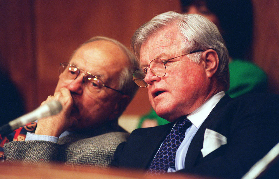 Dingell and then-Sen. Edward Kennedy (D-Mass.), seen here&nbsp;during a 1997 hearing on managed care reform. The two worked for years to advance universal health care. (Photo: Douglas Graham/CQ Roll Call via Getty Images)