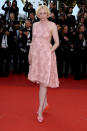 Gwendoline Christie trug beim 70. Cannes Film Festival im Palais des Festivals ein rosafarbenes Kleid von Fendi, zu dem sie leuchtend pinkfarbene Pumps kombinierte. <em>[Foto: Getty Images]</em>