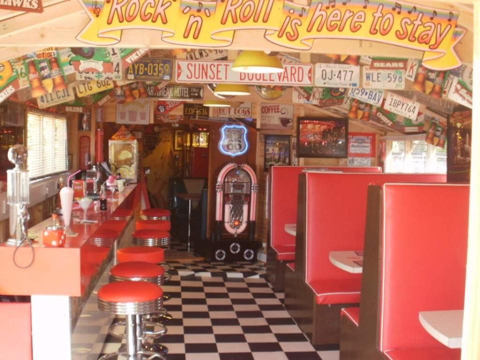 <b>Pop's Diner </b><br><br>Top marks for effort go to Pop for his 1950s American diner theme.