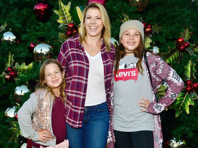 Jerod Harris/Getty Jodie Sweetin and her daughters Zoie and Beatrix at Knott's Merry Farm in December 2018 in Buena Park, California