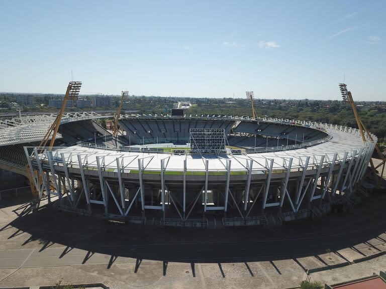 De las 57.000 localidades del estadio Mario Alberto Kempes fueron habilitadas 50.000 para los hinchas de Boca y los de River; este domingo vibrarán con uno de los cuartos de final de la Copa de la Liga.