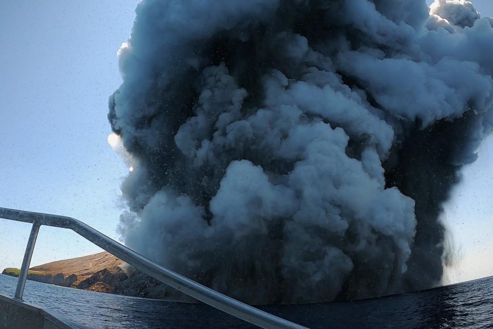 The Volano: Rescue from Whakaari.