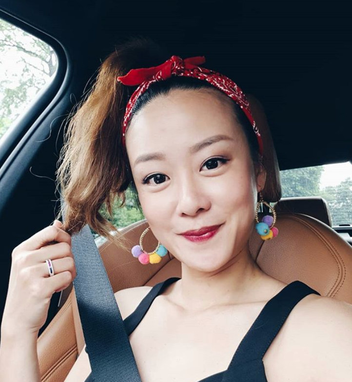 Channel 5 "Tanglin" actress Rosalind Pho in 2018. (Photo: Rosalind Pho/Instagram) 