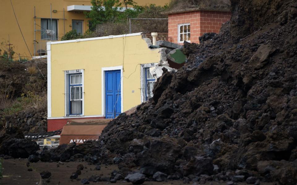 The Cumbre Vieja volcano began to erupt in Montana Rajada in the municipality of El Paso on 19 September