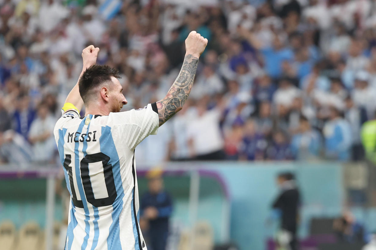 Lionel Messi se hizo presente en marcador para poner a Argentina en la final de Copa Mundial de Qatar 2022 (Foto de: Matthew Ashton - AMA/Getty Images)