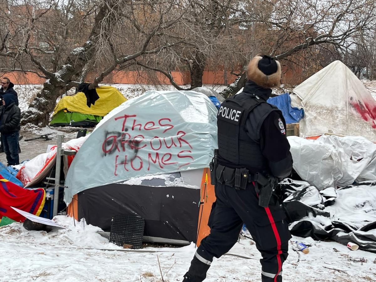 Smaller Alberta cities, towns fed up with encampment issues