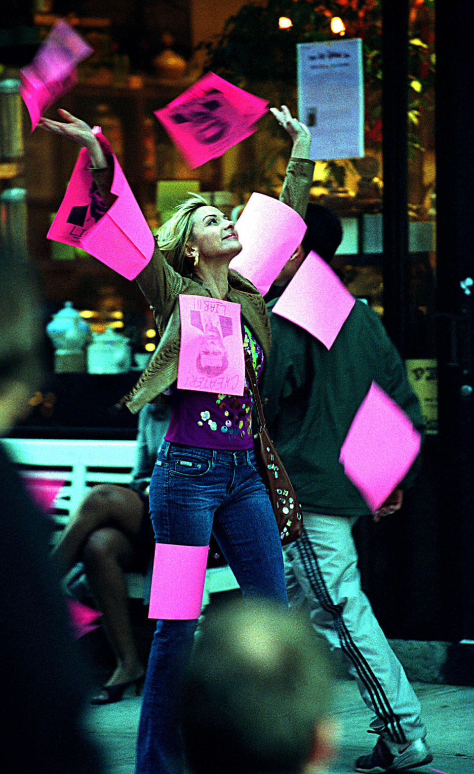 Kim Cattrall filming a scene in Sex and the City, Season 5, Episode "Anchors Away."<span class="copyright">James Devaney—WireImage/Getty Images</span>